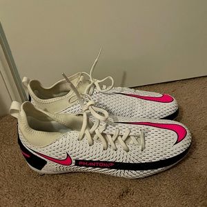 Nike phantom soccer cleats